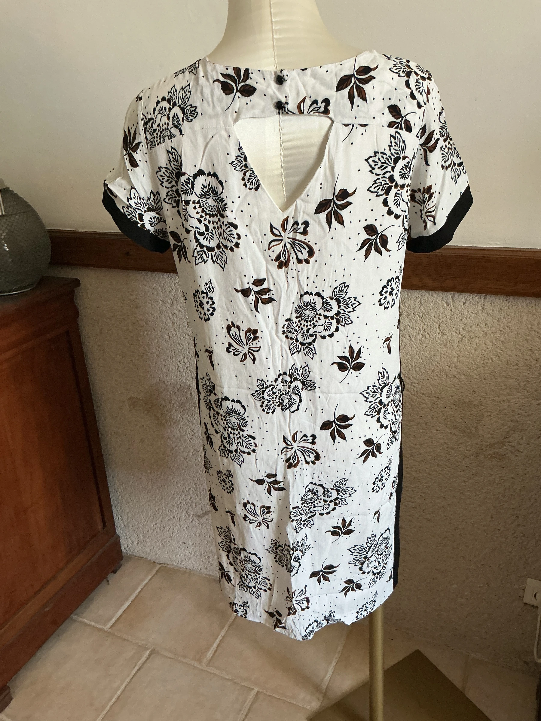 summer dress with short sleeves from the brand Patrice Bréal, size 40 – photo 4